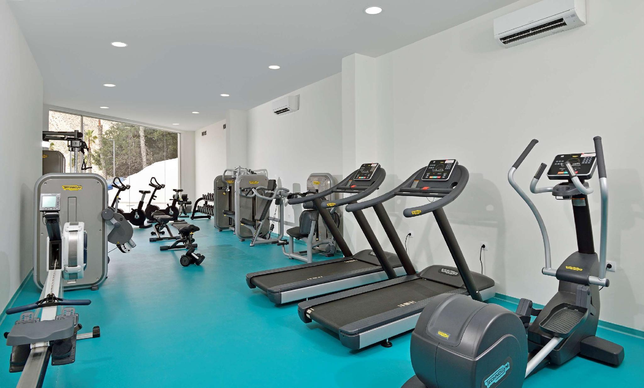 فندق ميليا فويرتي فنتورا كوستا كالما المظهر الخارجي الصورة The gym at the school